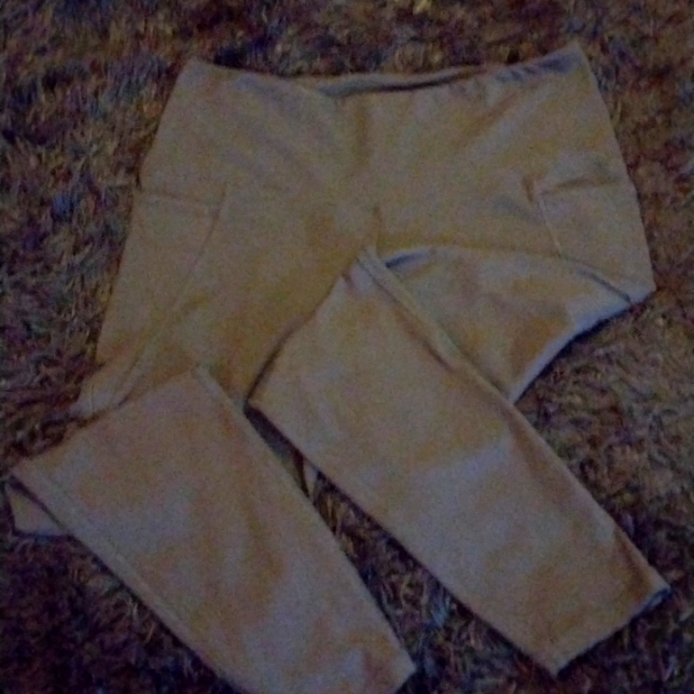 Black Danskin leggings with side pockets
